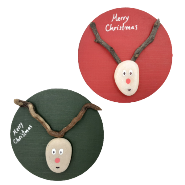 Ξύλινο μαγνητάκι με χριστουγεννιάτικη παράσταση από βότσαλα, ελάφι (9εκ) - ξύλο, χειροποίητα, διακοσμητικά, χριστουγεννιάτικα δώρα, μαγνητάκια