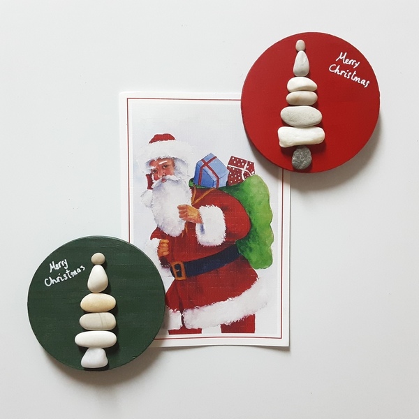 Ξύλινο μαγνητάκι με χριστουγεννιάτικο δέντρο από βότσαλα, (9cm) - ξύλο, χειροποίητα, διακοσμητικά, χριστουγεννιάτικα δώρα, μαγνητάκια, δέντρο - 5
