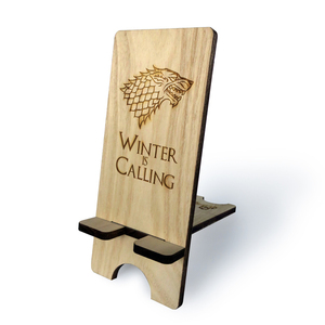 Ξύλινη βάση stand φόρτισης κινητού "Winter is calling" - ξύλο, personalised, χάραξη, αξεσουάρ γραφείου