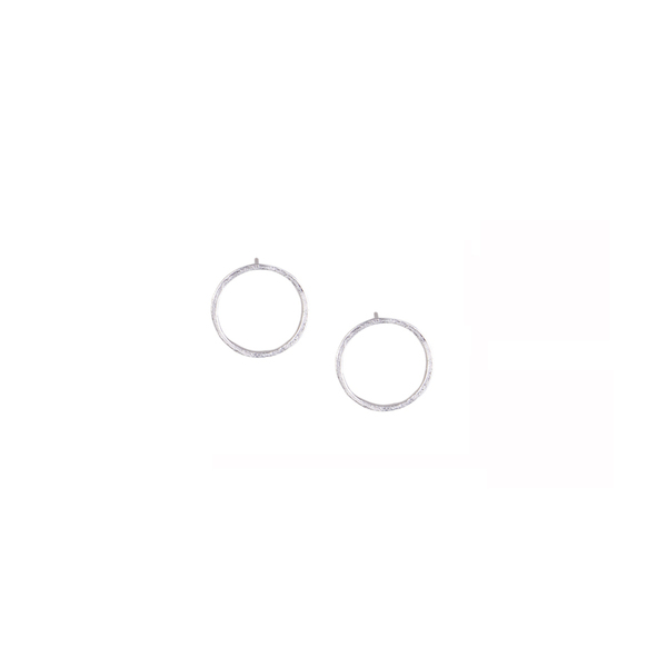 Καρφωτά χειροποίητα σκουλαρίκια από ασήμι 925 σε σχήμα διάτρητου κύκλου σε 5 διαφορετικά μεγέθη, εδώ το 2ο με σειρά από το μικρότερο προς το μεγαλύτερο - ασήμι, επάργυρα, καρφωτά, μικρά