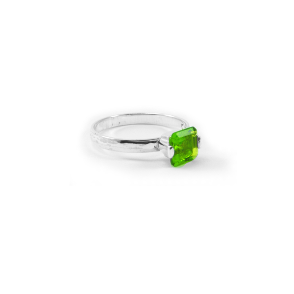 " Silver Green Peridot " - Χειροποίητο ασημένιο 925 δαχτυλίδι με ημιπολύτιμο λίθο Περίδοτο (8mm) ! - μικρά, σταθερά, ασήμι 925, ημιπολύτιμες πέτρες