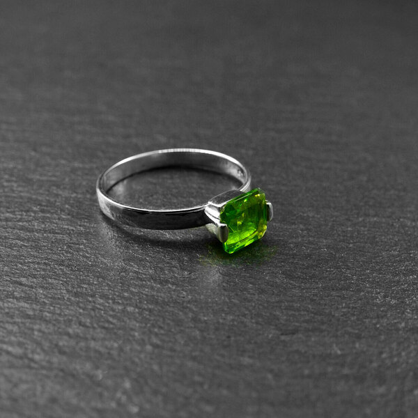 " Silver Green Peridot " - Χειροποίητο ασημένιο 925 δαχτυλίδι με ημιπολύτιμο λίθο Περίδοτο (8mm) ! - μικρά, σταθερά, ασήμι 925, ημιπολύτιμες πέτρες - 2