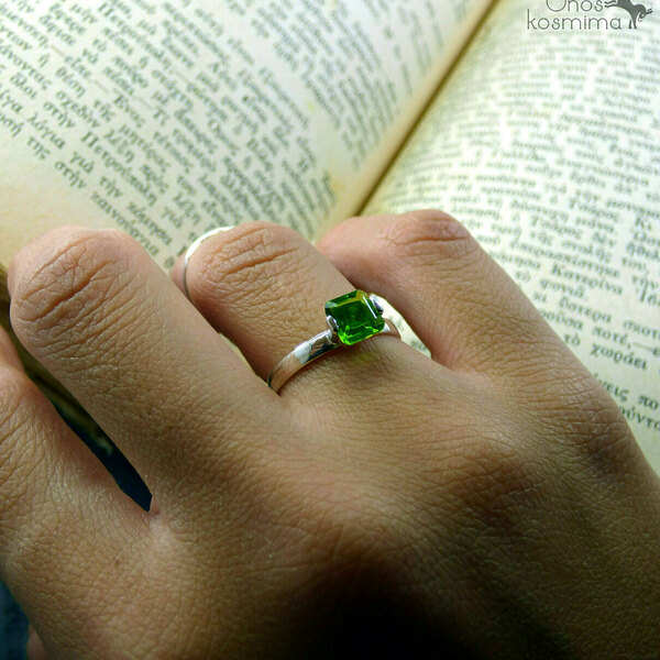 " Silver Green Peridot " - Χειροποίητο ασημένιο 925 δαχτυλίδι με ημιπολύτιμο λίθο Περίδοτο (8mm) ! - μικρά, σταθερά, ασήμι 925, ημιπολύτιμες πέτρες - 3