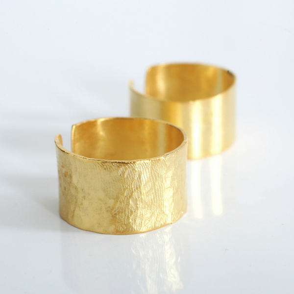 Wide Gold ring -Χειροποίητο επίχρυσο δαχτυλίδι - γυναικεία, chevalier, επιχρυσωμένα, δώρο, αυξομειούμενα