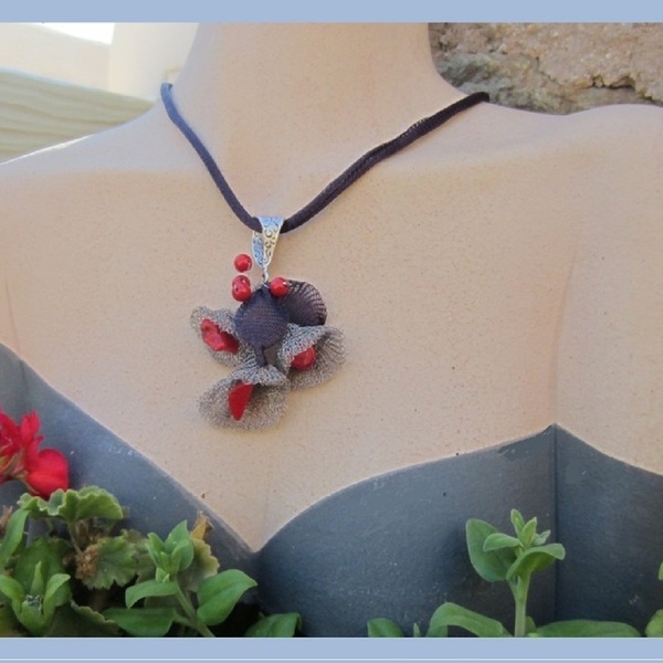 Κοντό κολιέ από πλέγμα τιτανίου με κοράλλια - ημιπολύτιμες πέτρες, αγάπη, κοντά, λουλούδι - 2
