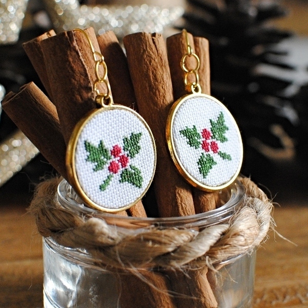 Κεντητά σκουλαρίκια *Under the mistletoe* - ορείχαλκος, χριστουγεννιάτικο, κρεμαστά, χριστούγεννα - 2