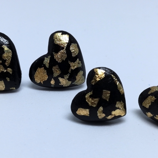 Σκουλαρίκια μαύρες καρδιές με φύλλα χρυσού - καρδιά, καρφωτά, κοσμήματα - 2