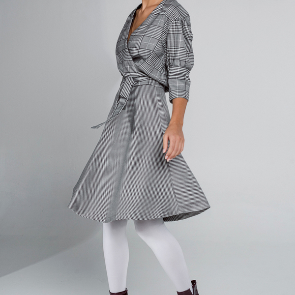 The Bouncy Houndstooth Skirt - midi - 3