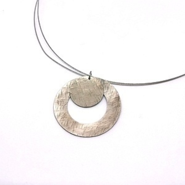 Κολιέ "δακτύλιος με κύκλο 2" σφυρηλατημένο / necklace "hoop and circle 2" - αλπακάς, σφυρήλατο, minimal, φθηνά