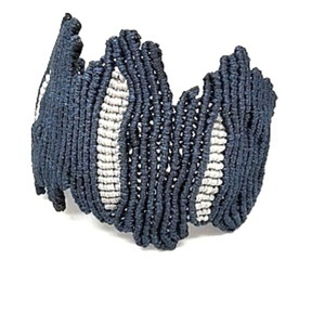Βραχιόλι μακραμέ "κοράλι"μπλε-γκρι / macrame bracelet "coral" - μακραμέ, κορδόνια, χεριού, αυξομειούμενα, φαρδιά