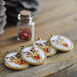 Κεντητά σκουλαρίκια Rudoplh - ορείχαλκος, δώρο, κρεμαστά, χριστούγεννα - 4