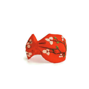 Χειροποίητη φλοράλ στέκα με κέντημα στο χέρι σε κόκκινο λινό ύφασμα σε στυλ vintage / Handmade floral headband embroidery in red linen cloth style vintage - στέκες