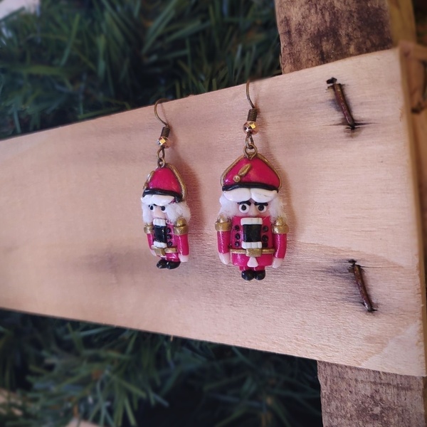 Καρυοθραύστες σκουλαρίκια με ημιπολύτιμο αιματίτη - ημιπολύτιμες πέτρες, πηλός, χριστουγεννιάτικο, κρεμαστά - 4