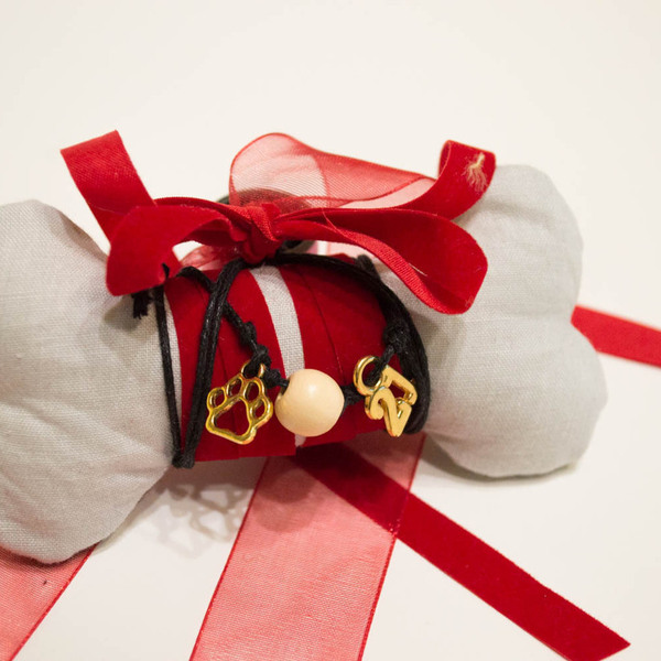 Γούρι - υφασμάτινο χριστουγεννιάτικο στολίδι & κρεμαστό για το λαιμό 2021 (κόκκαλο) - ύφασμα, γούρια