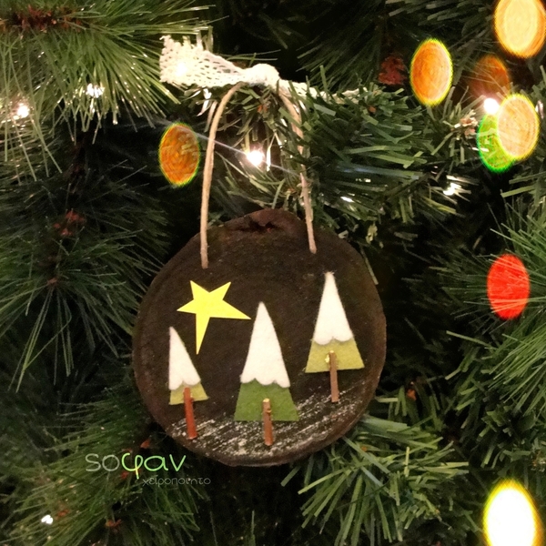 "Άγια Νύχτα!" – Μαύρο χειροποίητο στολίδι δέντρου από ξύλο με δέντρα από τσόχα, διάμετρος 10 έως 12 εκ. - ξύλο, χριστουγεννιάτικα δώρα, στολίδι δέντρου, στολίδια, δέντρο - 4