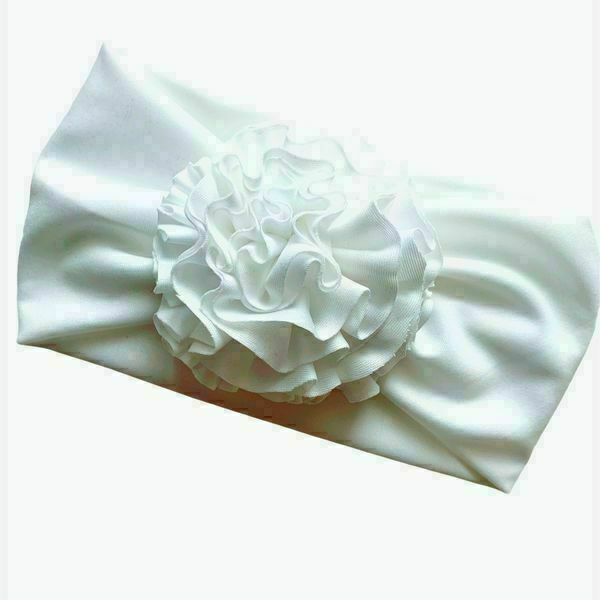 Χειροποίητη λευκή κορδέλα με σχέδιο λουλούδι!! - ελαστικό, χειροποίητα, βρεφικά, κορδέλες για μωρά, αξεσουάρ μαλλιών