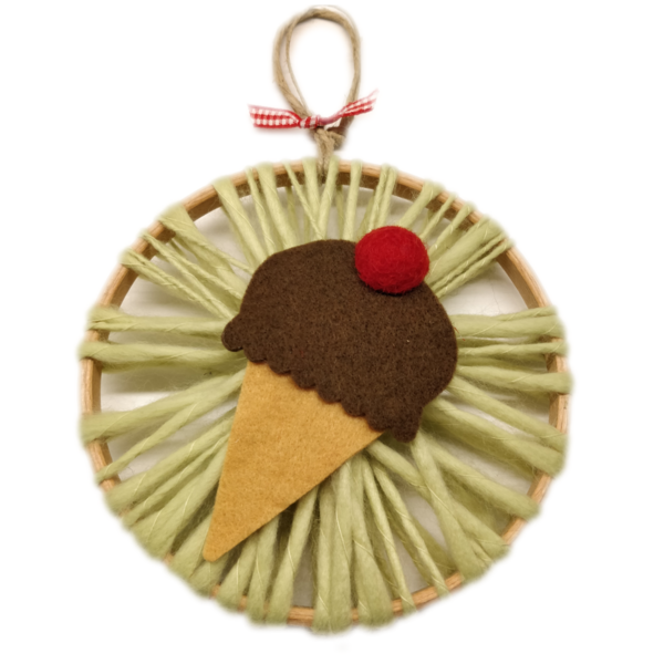"Παγωτό σοκολάτα!" – Χειροποίητο πράσινο στολίδι Παγωτό από ξύλο και τσόχα, διάμετρος 13 εκ. - ξύλο, χριστουγεννιάτικα δώρα, πρωτότυπα δώρα, στολίδι δέντρου, στολίδια
