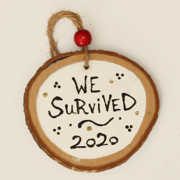 Φυσικό ξύλο We survived - ξύλο, κρεμαστά, χριστουγεννιάτικα δώρα, στολίδια