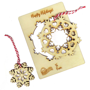 Διπλό ξύλινο στολίδι "Νιφάδα 1" σε κάρτα - ξύλο, χάραξη, χριστουγεννιάτικα δώρα, στολίδια, προσωποποιημένα