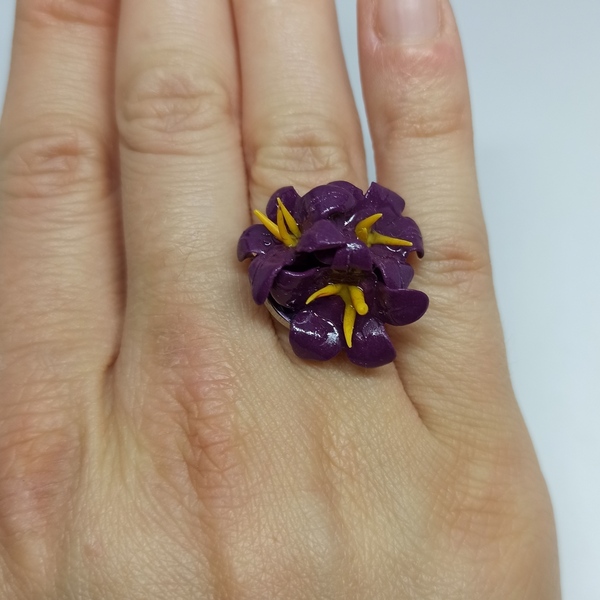 Ατσάλινο δαχτυλίδι με λουλούδια πολυμερικού πηλού. - πηλός, ατσάλι, μεγάλα, αυξομειούμενα, φθηνά - 5