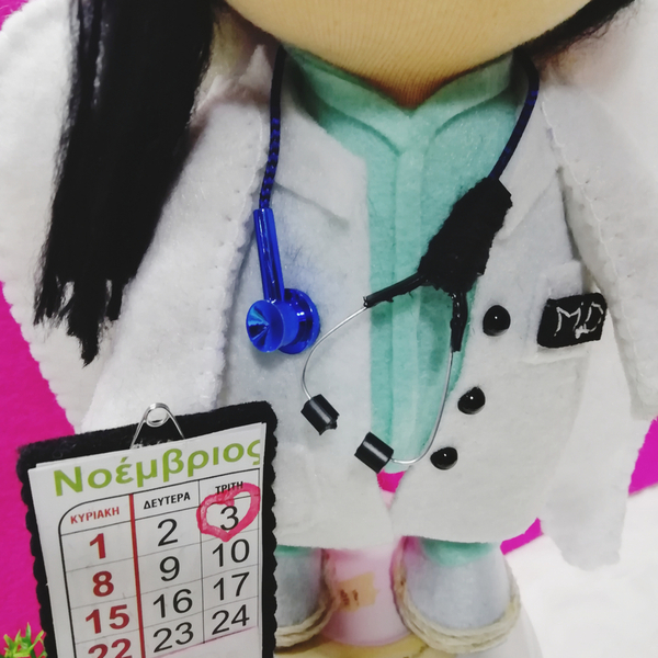 Πρωτότυπο δώρο για γιατρό,μαία,γυναικολόγο,χειροποίητη κούκλα 27 εκ. με όνομα personalised - personalised, δώρο για γιατρό, προσωποποιημένα - 3