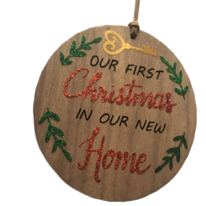 στολίδι Χριστούγεννα στο νέο σπίτι - ξύλο, δώρο, στολίδια