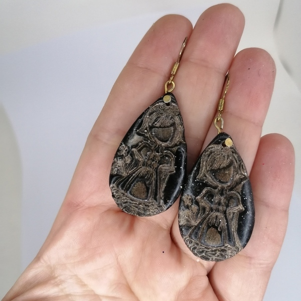 Σκουλαρίκια με ανάγλυφο κορίτσi αποκλειστικά φτιαγμένο απο πηλό - πηλός, ατσάλι, κοσμήματα, faux bijoux, φθηνά - 4