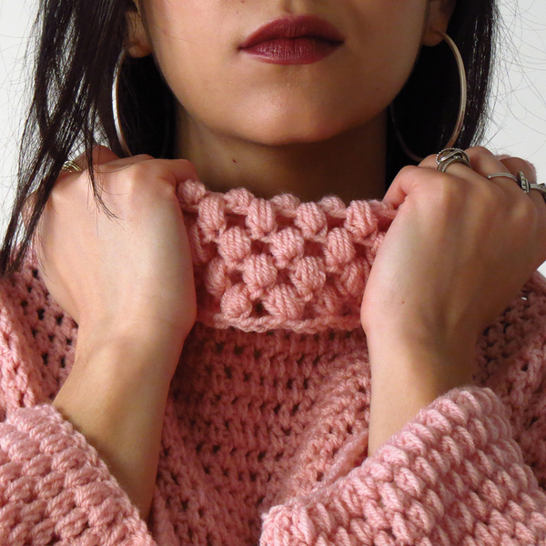 Πλεχτό ροζ πουλόβερ με γυριστό λαιμό - μακρυμάνικες - 5