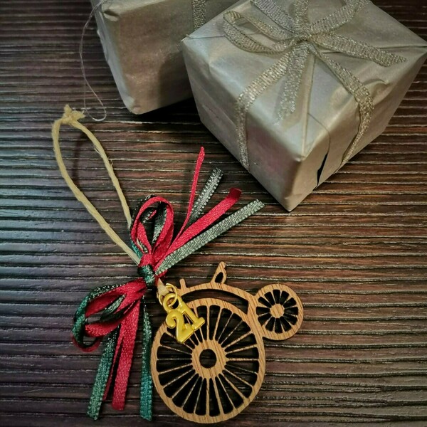 Γούρι 2021,Ξύλινο ποδήλατο με μεταλλικό στοιχείο '21 και μεταξωτές κορδέλες - φιόγκος, ξύλο, χριστουγεννιάτικα δώρα, γούρια - 2