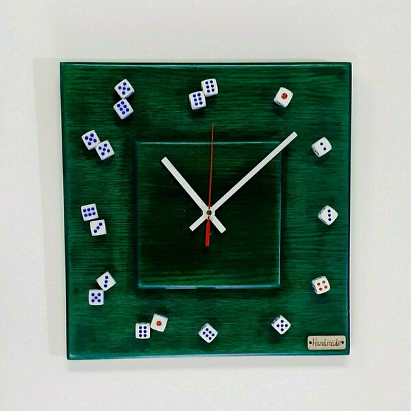 Ξύλινο ρολόι τοίχου''Dices''-διαστάσεις 29χ29χ2 εκ. - ξύλο, διακόσμηση, τοίχου, πρωτότυπα δώρα