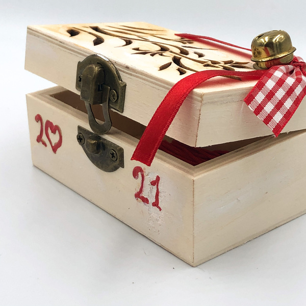 Ορθογώνιο κουτάκι γούρι «διάτρητο λουλούδι» - ξύλο, χριστουγεννιάτικο, γούρια - 5