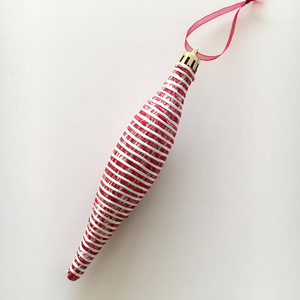 Μοναδικο χειροποίητο Χριστουγεννιάτικο στολίδι με μετάξι και βαμβάκι. Λευκό κόκκινο με Λευκό. - χειροποίητα, χριστουγεννιάτικα δώρα, στολίδια - 4