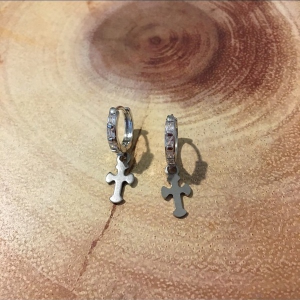 Μικρά ατσάλινα κρικακια με ζιργκον και σταυρούς - σταυρός, κρίκοι, πέτρες, μικρά, ατσάλι