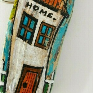 Μπρελόκ, ξύλο της θάλασσας, ζωγραφισμένο σπίτι με φράχτη. - ξύλο, ζωγραφισμένα στο χέρι, μοναδικό, σπιτιού - 4