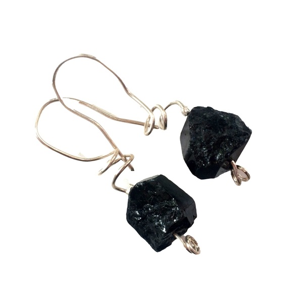 Χειροποίητα σκουλαρίκια με ακατέργαστο μαύρο τουρμαλίνη - ημιπολύτιμες πέτρες, πέτρες, μικρά, κρεμαστά, φθηνά
