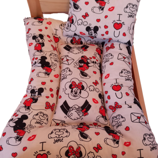 Ξύλινο κρεβατάκι με στρώμα για μικρά ζώα love - μαξιλάρια