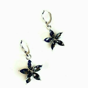 Σκουλαρίκια με κρύσταλλα λουλούδια - Glamorous flower earrings - γυαλί, χειροποίητα, κρίκοι, λουλούδι, μικρά
