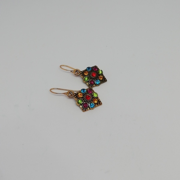 Μικρά κρεμαστά σκουλαρίκια με πολύχρωμα στρας - μικρά, κρεμαστά, faux bijoux, φθηνά - 2