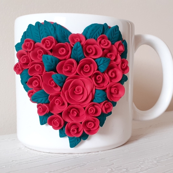 Χειροποίητη κούπα καρδιά με ανθοδέσμη τριαντάφυλλων - καρδιά, τριαντάφυλλο, πηλός, δώρα αγίου βαλεντίνου, κούπες & φλυτζάνια