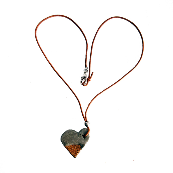 Necklace " HEART "...με γέμιση φελλό - μοναδικό, γυναικεία, τσιμέντο, φελλός, κοσμήματα, δώρα επετείου