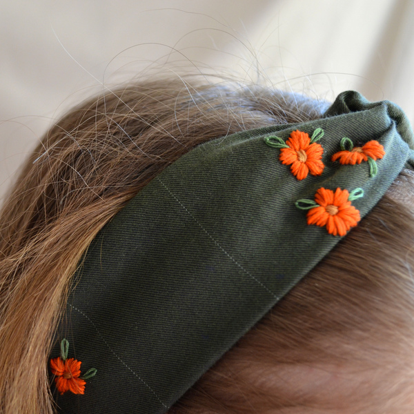 Χειροποίητη κεντημένη κορδέλα "The one with the embroidered olive green headband" - κορδέλες μαλλιών - 4