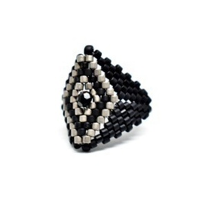 Mαύρο γεωμετρικό δαχτυλίδι με χάντρες Miyuki delica - χάντρες, miyuki delica, σταθερά, δώρα για γυναίκες - 3