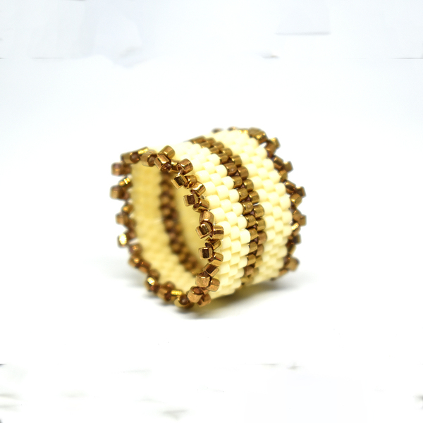 Δαχτυλίδιχειροποίητο εκρού και χρυσαφί με χάντρες Miyuki delica - χάντρες, miyuki delica, σταθερά, μεγάλα - 3