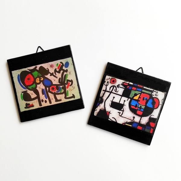 Κεραμικά πλακάκια Joan Miro, decoupage, 7,5x7,5, μπλε κόκκινες πράσινες αποχρώσεις - ντεκουπάζ, χειροποίητα, διακοσμητικά, πρωτότυπα δώρα