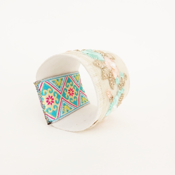 Embroidered Flowers White, Elastic Cuff - ύφασμα, σταθερά, χεριού, χειροπέδες, φαρδιά - 4