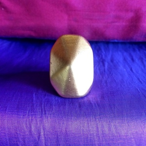 Δαχτυλίδι από ρητίνη βαμμένο χρυσό - σταθερά, μεγάλα - 4
