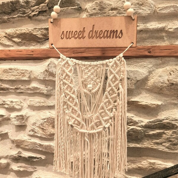 Μακραμέ κουρτινάκι τοίχου "Sweet dreams" - μακραμέ, υφαντά, ξύλινα διακοσμητικά τοίχου - 3
