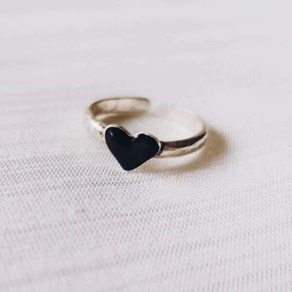 Επάργυρο δαχτυλίδι "Καρδιά" με μαύρο σμάλτο - αλπακάς, επάργυρα, μικρά, αυξομειούμενα - 3