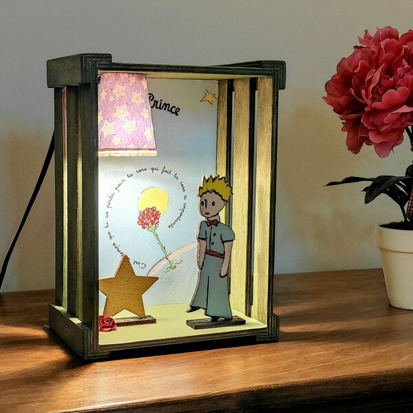 Ξύλινο χειροποίητο διακοσμητικό φωτιστικό Ο Μικρός Πρίγκιπα - κορίτσι, αγόρι, γενέθλια, δώρο για βάφτιση, παιδικά φωτιστικά - 2