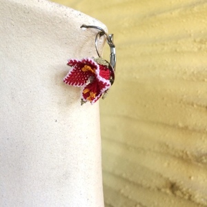 Σκουλαρίκια φριβολιτέ "Red Blossom" - λουλούδι, μικρά, boho, κρεμαστά - 4